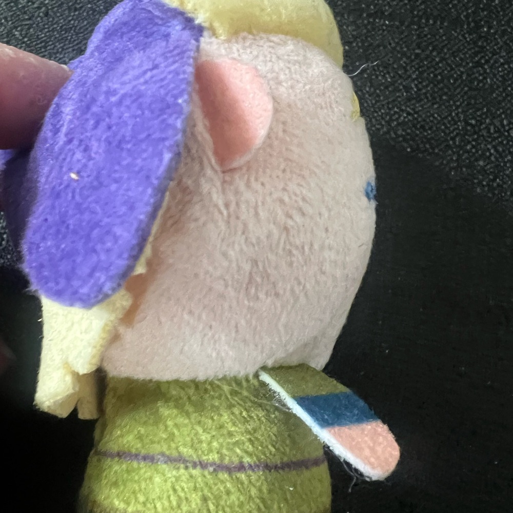 2023 Disney Dario from Wish Movie, Mystery Capsule Mini Collectible Plush Toy - Picture 5 of 6